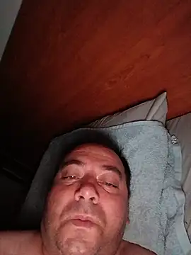 Snapshot of gladieitore chatting on July 20, 2026, 5:00 am gladieitore online show from July 20, 2026, 5:00 am
