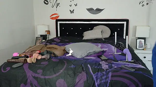 chocolatefantasyxxox online show from January 9, 2025, 8:22 pm