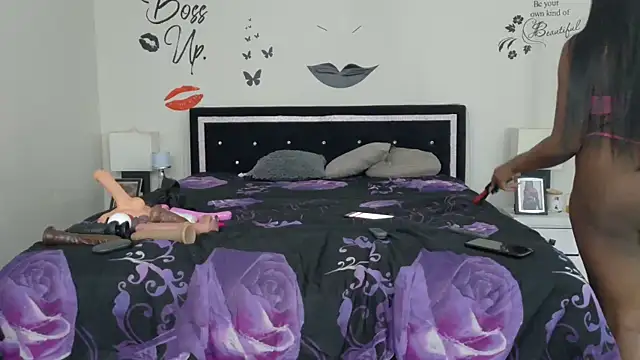 chocolatefantasyxxox online show from March 20, 2025, 7:25 pm