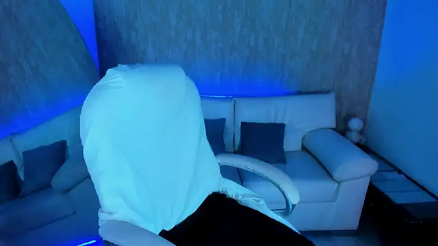 nova sex01 online show from October 8, 2025, 5:05 am