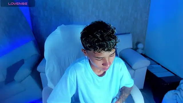 nova sex01 online show from October 14, 2025, 4:13 am