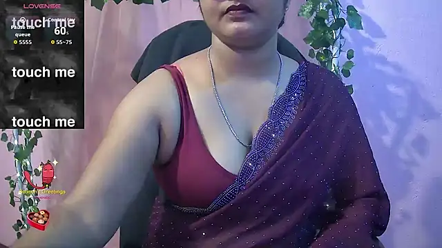 Snapshot of Pari-new chatting on April 4, 2026, 4:11 am Pari-new online show from April 4, 2026, 4:11 am