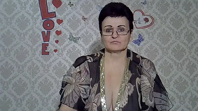 Snapshot of PaulaGolden chatting on December 4, 2024, 4:38 pm PaulaGolden online show from December 4, 2024, 4:38 pm