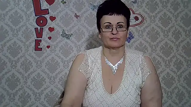 Snapshot of PaulaGolden chatting on December 10, 2024, 12:38 pm PaulaGolden online show from December 10, 2024, 12:38 pm