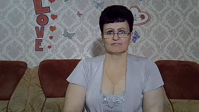 Snapshot of PaulaGolden chatting on October 3, 2025, 7:38 am PaulaGolden online show from October 3, 2025, 7:38 am