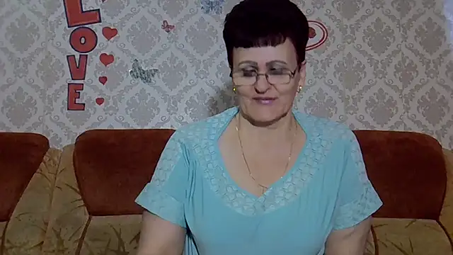 Snapshot of PaulaGolden chatting on October 4, 2025, 9:18 am PaulaGolden online show from October 4, 2025, 9:18 am