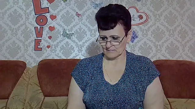 Snapshot of PaulaGolden chatting on October 5, 2025, 8:12 am PaulaGolden online show from October 5, 2025, 8:12 am