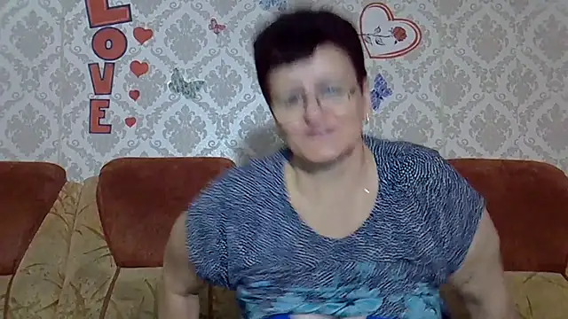 Snapshot of PaulaGolden chatting on October 10, 2025, 11:09 am PaulaGolden online show from October 10, 2025, 11:09 am