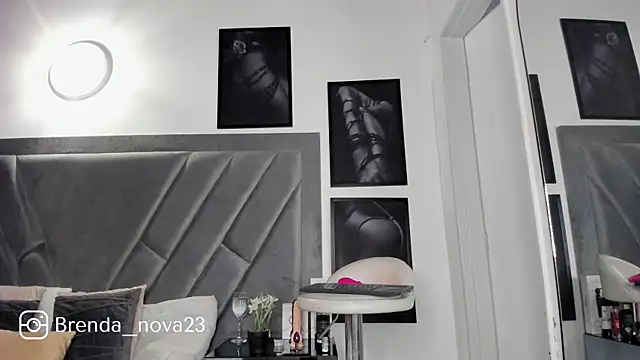 Snapshot of brenda_nova18 chatting on May 12, 2026, 9:23 pm brenda nova18 online show from May 12, 2026, 9:23 pm