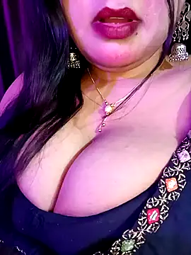 Suhanakhan00 online show from December 23, 2024, 11:17 pm