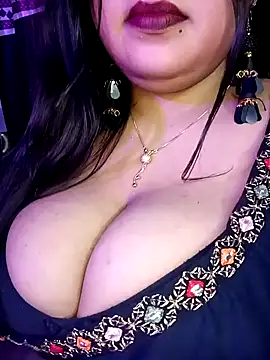 Suhanakhan00 online show from February 9, 2025, 5:54 pm