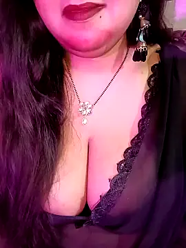 Suhanakhan00 online show from February 15, 2026, 7:54 pm