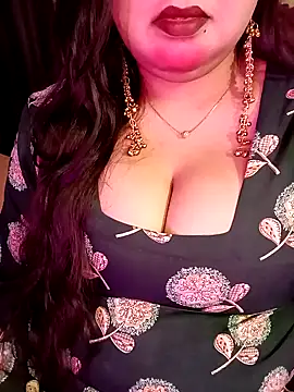 Suhanakhan00 online show from March 24, 2026, 7:24 am