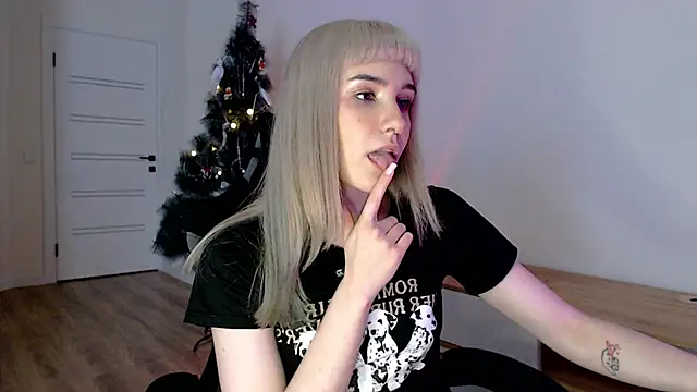 Princess Shy    online show from February 18, 2025, 2:38 pm