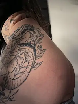 Sophie LS online show from April 14, 2026, 12:22 pm