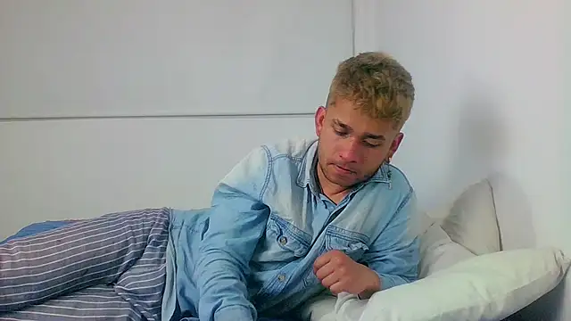 Snapshot of be_sinners chatting on December 28, 2024, 3:58 am be sinners online show from December 28, 2024, 3:58 am