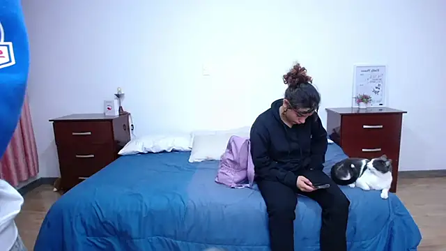 Snapshot of be_sinners chatting on October 30, 2025, 2:13 am be sinners online show from October 30, 2025, 2:13 am