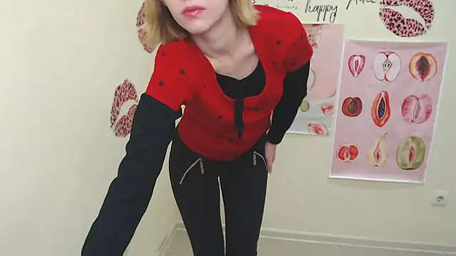 StellaCRL online show from January 13, 2025, 1:39 pm