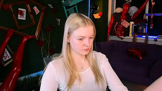 GraceGlamour online show from February 26, 2026, 5:06 am