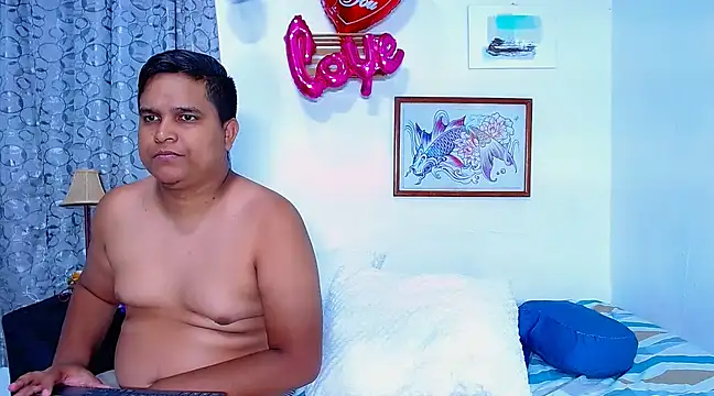 Snapshot of lucasandSofi chatting on March 22, 2025, 3:41 am lucasandSofi online show from March 22, 2025, 3:41 am