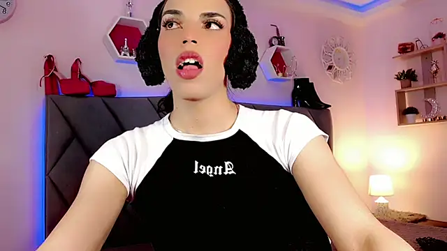 CandyJoselyn online show from February 3, 2025, 3:49 pm