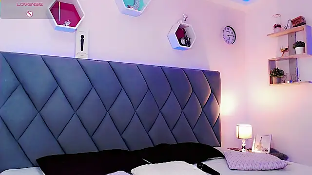 CandyJoselyn online show from September 14, 2025, 12:48 pm