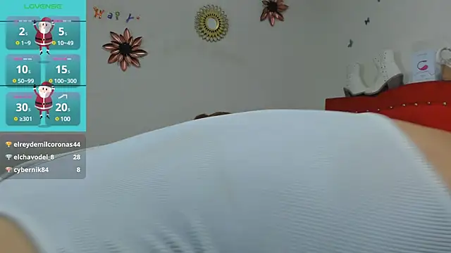 Snapshot of sharoncute1 chatting on December 18, 2024, 3:26 am sharoncute1 online show from December 18, 2024, 3:26 am