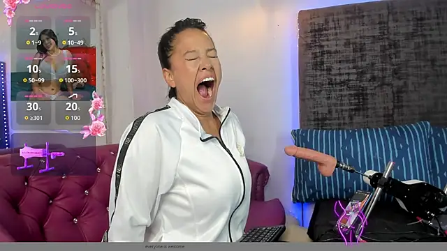 Snapshot of sharoncute1 chatting on November 25, 2025, 9:48 pm sharoncute1 online show from November 25, 2025, 9:48 pm