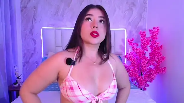 IsabellaAnngel online show from May 21, 2026, 11:01 pm