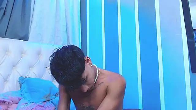 Sexys Boys Hot1 online show from January 14, 2025, 5:19 am