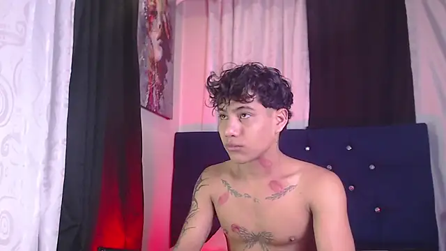 Sexys Boys Hot1 online show from February 14, 2026, 1:02 am