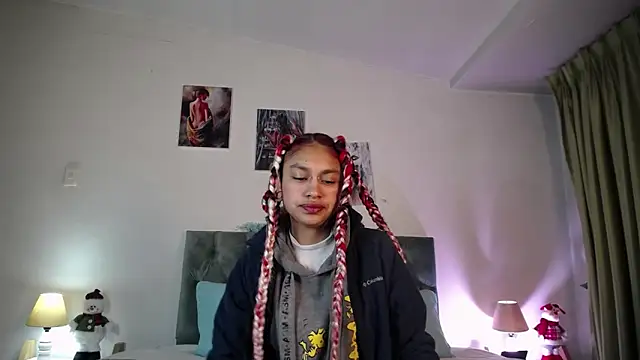 Kat cute  online show from December 20, 2024, 8:06 am