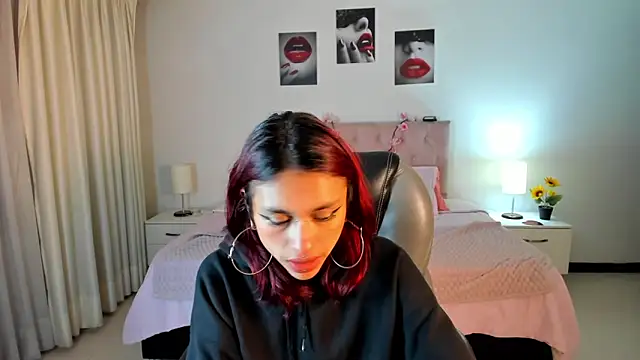 Kat cute  online show from March 18, 2025, 3:53 am