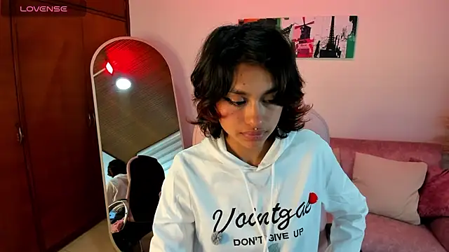 Kat cute  online show from November 14, 2025, 3:16 am