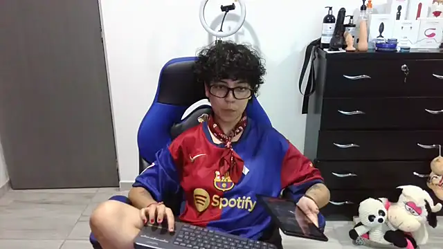 thomascooper7 online show from February 23, 2026, 12:30 am