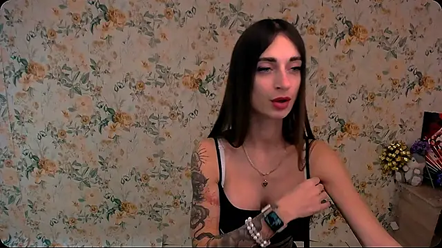 Snapshot of Asia_N_ chatting on December 10, 2024, 11:43 am Asia N online show from December 10, 2024, 11:43 am