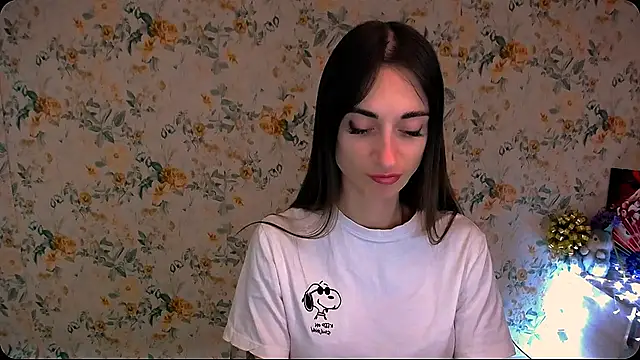 Snapshot of Asia_N_ chatting on December 18, 2024, 7:26 am Asia N online show from December 18, 2024, 7:26 am