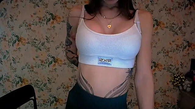 Snapshot of Asia_N_ chatting on January 21, 2025, 7:26 am Asia N online show from January 21, 2025, 7:26 am