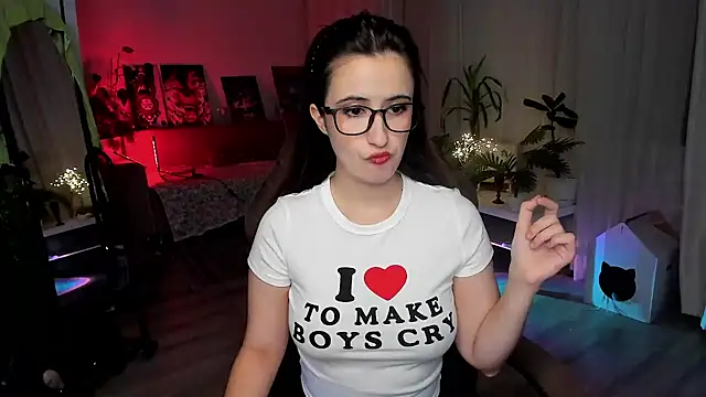 Snapshot of annallurings chatting on December 27, 2024, 11:50 am annallurings online show from December 27, 2024, 11:50 am