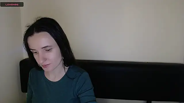 Snapshot of LaimaV_ chatting on December 8, 2024, 5:33 pm LaimaV online show from December 8, 2024, 5:33 pm