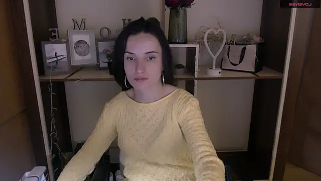 Snapshot of LaimaV_ chatting on December 9, 2024, 2:17 pm LaimaV online show from December 9, 2024, 2:17 pm