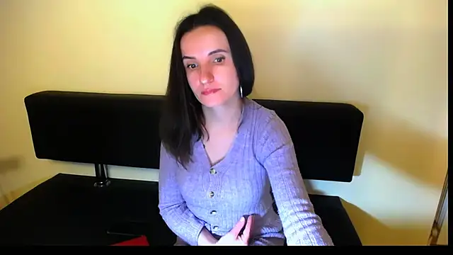 Snapshot of LaimaV_ chatting on December 23, 2024, 4:50 pm LaimaV online show from December 23, 2024, 4:50 pm