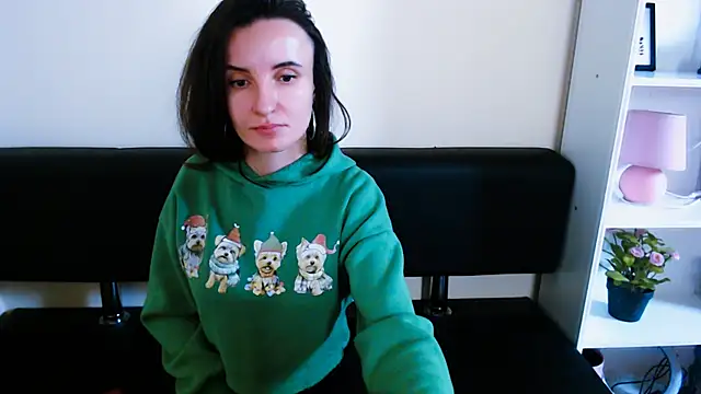 Snapshot of LaimaV_ chatting on December 28, 2024, 11:41 am LaimaV online show from December 28, 2024, 11:41 am