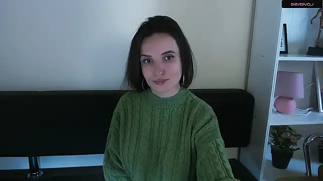 Snapshot of LaimaV_ chatting on January 2, 2025, 2:24 pm LaimaV online show from January 2, 2025, 2:24 pm