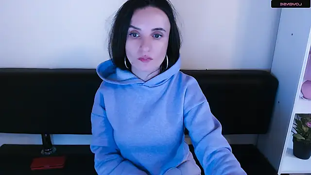 Snapshot of LaimaV_ chatting on January 5, 2025, 1:36 pm LaimaV online show from January 5, 2025, 1:36 pm