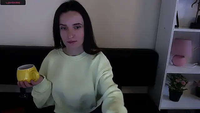 Snapshot of LaimaV_ chatting on January 12, 2025, 8:04 am LaimaV online show from January 12, 2025, 8:04 am