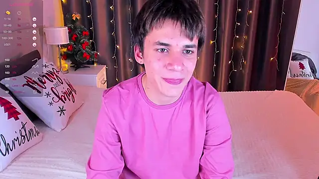 Snapshot of Andrew_Clar chatting on December 16, 2024, 1:32 pm Andrew Clar online show from December 16, 2024, 1:32 pm