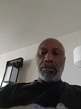 Snapshot of yasohw chatting on July 1, 2026, 3:23 pm yasohw online show from July 1, 2026, 3:23 pm