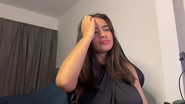 Snapshot of dereckbrownn chatting on December 5, 2024, 1:58 am dereckbrownn online show from December 5, 2024, 1:58 am