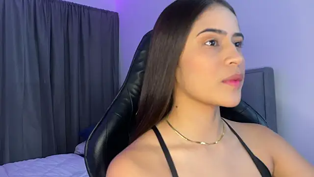 Snapshot of dereckbrownn chatting on March 18, 2025, 1:21 am dereckbrownn online show from March 18, 2025, 1:21 am